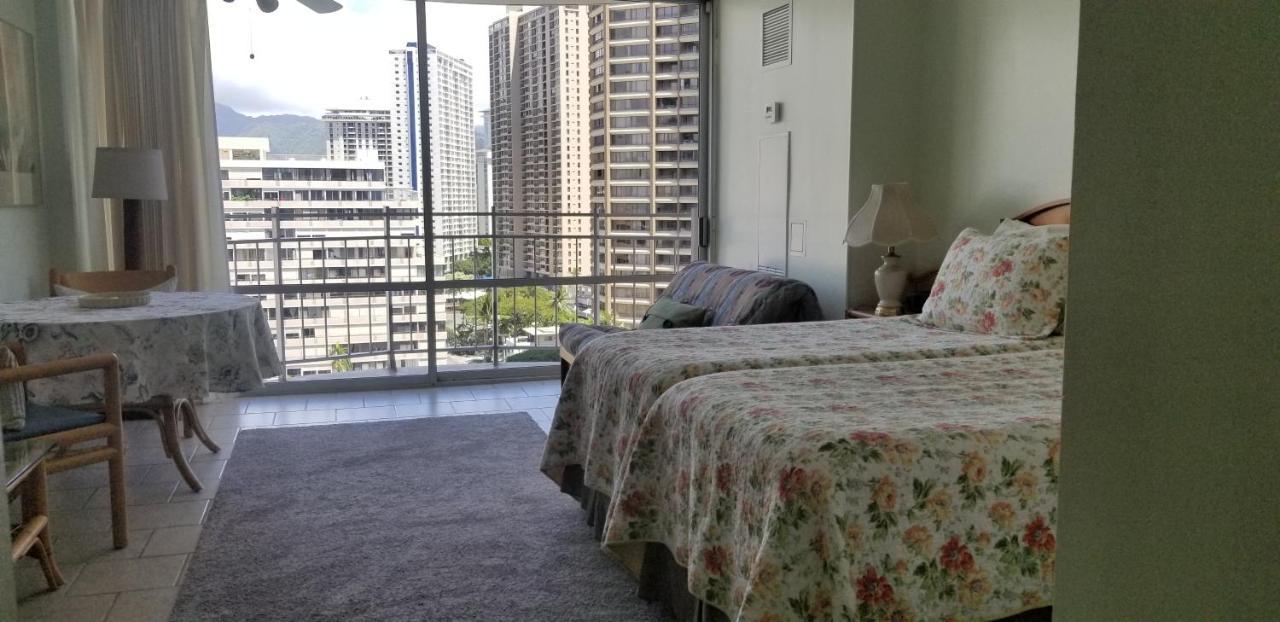 Waikiki At Ilikai Marina - Great By The - End Price! Apartment Honolulu